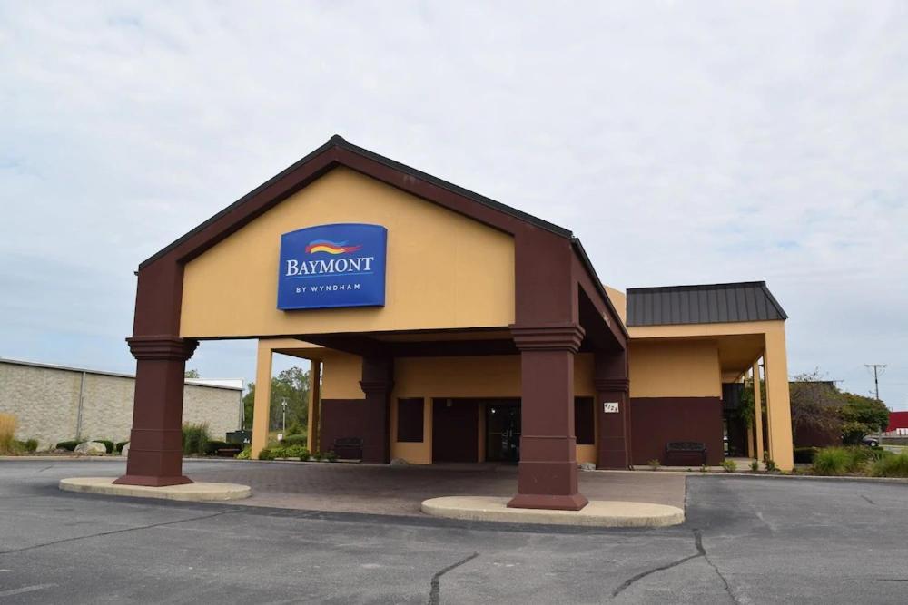 Baymont By Wyndham Michigan City Esterno foto