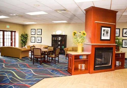 Baymont By Wyndham Michigan City Esterno foto