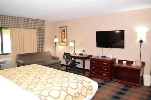 Baymont By Wyndham Michigan City Esterno foto