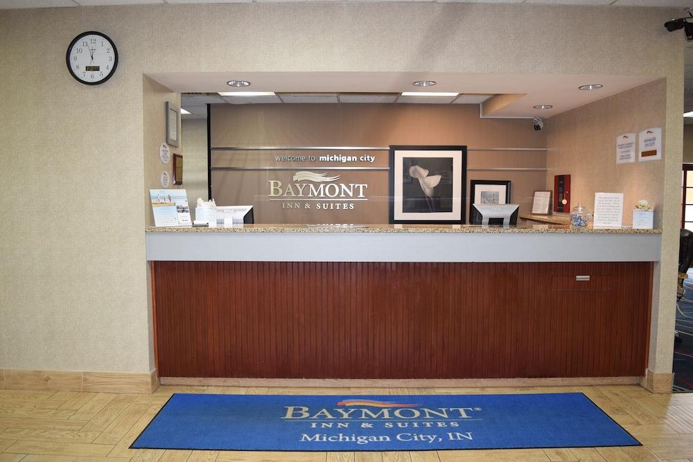 Baymont By Wyndham Michigan City Esterno foto
