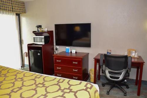 Baymont By Wyndham Michigan City Esterno foto