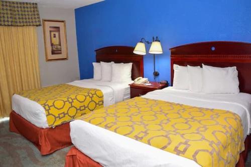 Baymont By Wyndham Michigan City Esterno foto